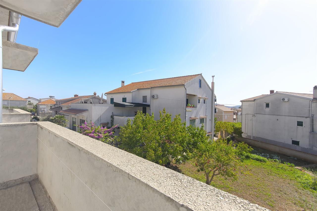 Apartment Niko Vodice Ngoại thất bức ảnh