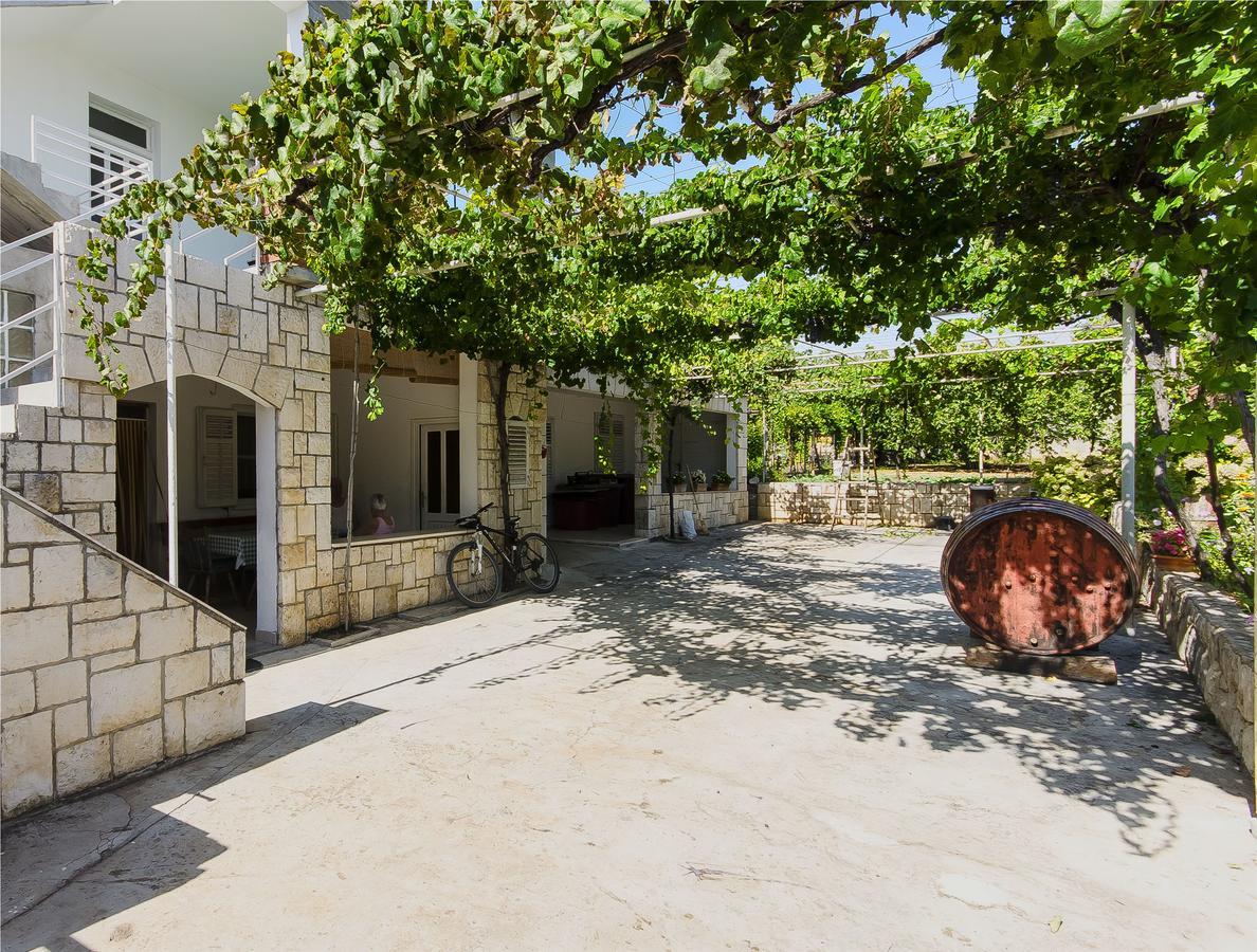 Apartment Niko Vodice Ngoại thất bức ảnh